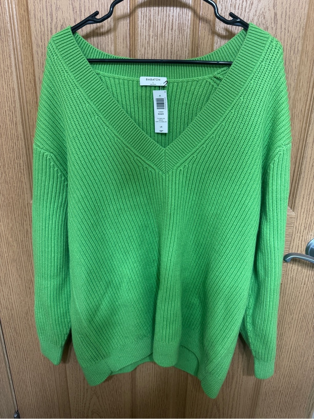 V-Neck Chunky Knit Sweater - Bright Green